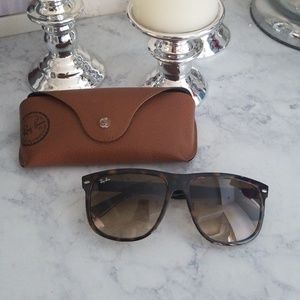 RAY-BAN BOYFRIEND sunglasses, RB4147